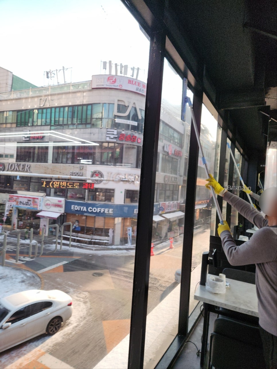 대전 매장 · 통유리 관리 현장